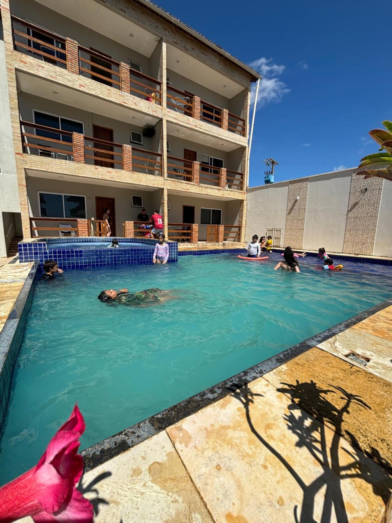 Pousada E Restaurante Altas Horas Beach Hotel Itapipoca Exterior foto